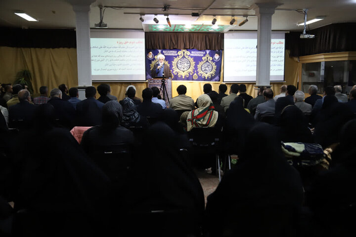 تصاویر/ سلسله نشست های تفسیر قرآن کریم در میاندوآب