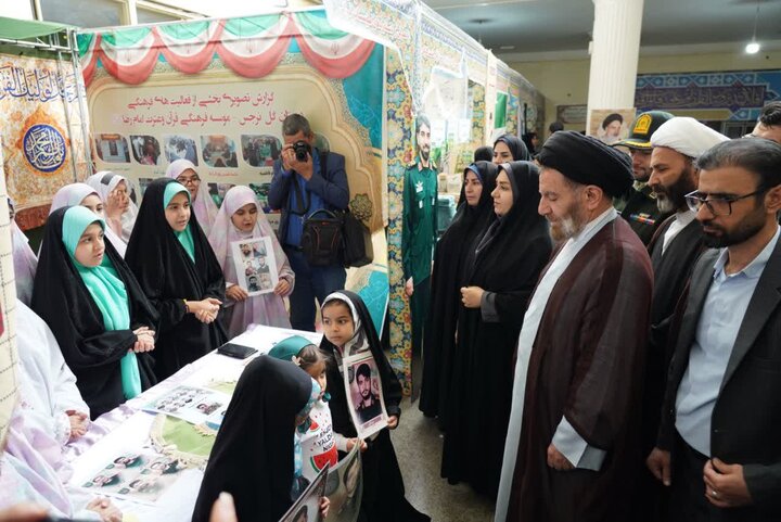 تصاویر/افتتاحیه پنجمین نمایشگاه تخصصی قرآن و عترت استان لرستان