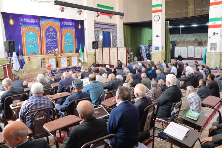 تصاویر/ کرسی تفسیر قرآن کریم با حضور امام جمعه اسلامشهر