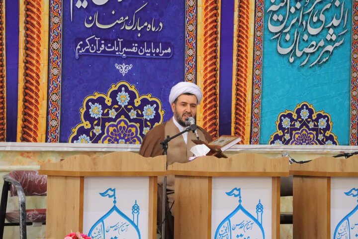 تصاویر/ کرسی تفسیر قرآن کریم با حضور امام جمعه اسلامشهر