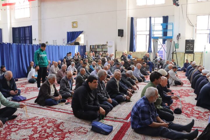 تصاویر/ کرسی تفسیر قرآن کریم با حضور امام جمعه اسلامشهر