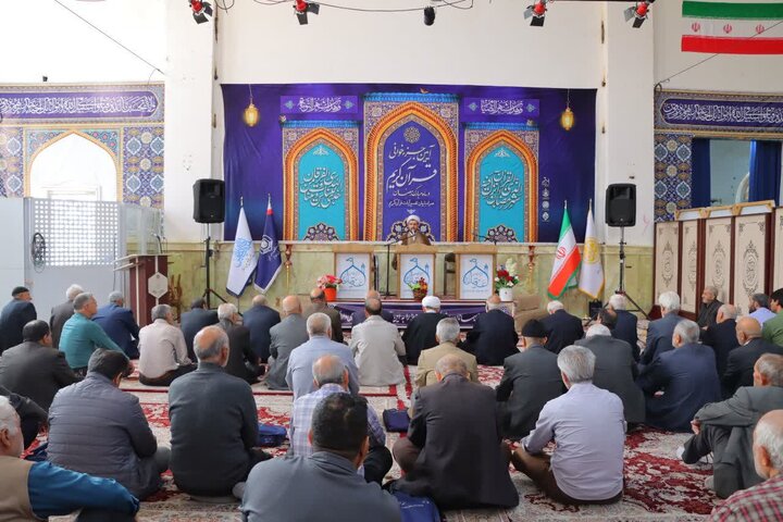تصاویر/ کرسی تفسیر قرآن کریم با حضور امام جمعه اسلامشهر