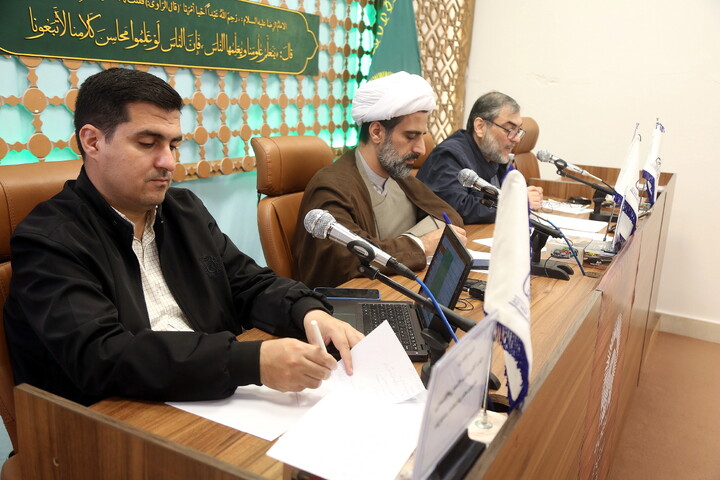 تصاویر/ نشست علمی گسترش مراکز خرید بزرگ در فضاهای شهری شهرهای زیارتی