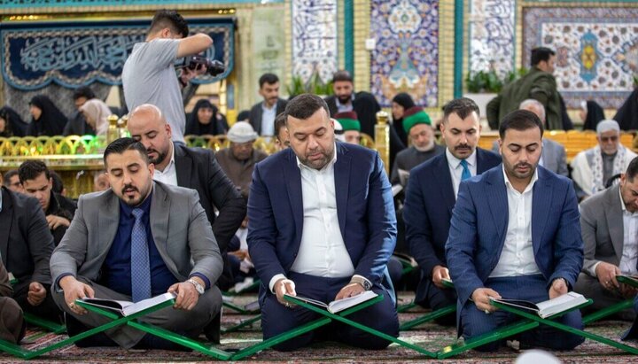 Photos/Moments sacrés à Karbala : La récitation solennelle du Coran au Sanctuaire de l’Imam Hussein (a)