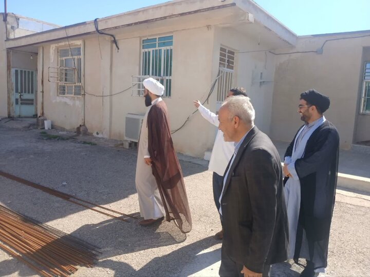 بازدید امام جمعه شهرستان دهلران از بنیاد شهید