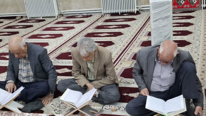 تصاویر/مراسم جزء خوانی قرآن کریم در شهرستان بدره