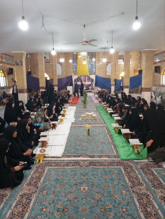 تصاویر/محفل جزء خوانی قران در روستای زنجیره علیا