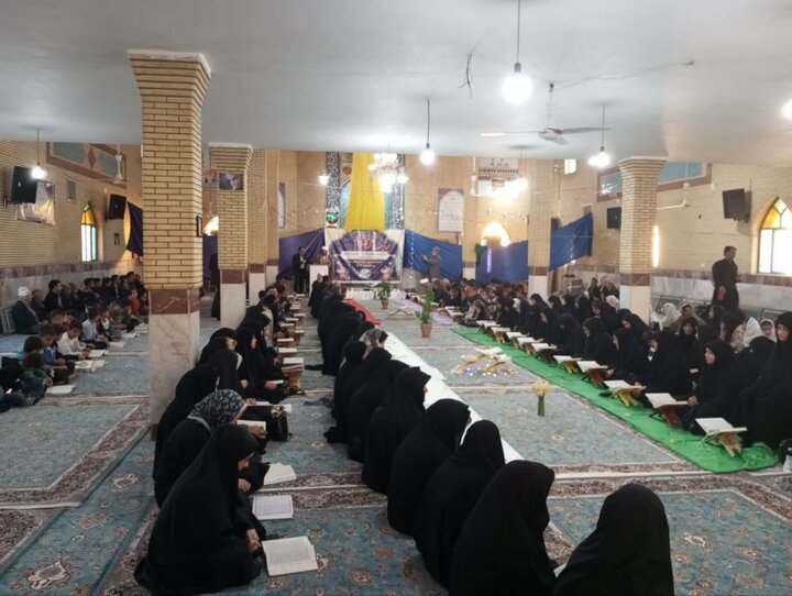تصاویر/محفل جزء خوانی قران در روستای زنجیره علیا