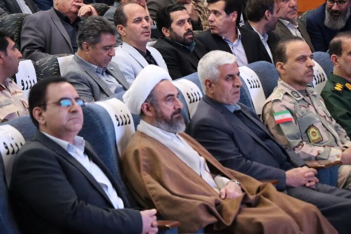 یادواره ۳۸ شهید بمباران هوایی رژیم بعث عراق در محله کانون کارآموزی