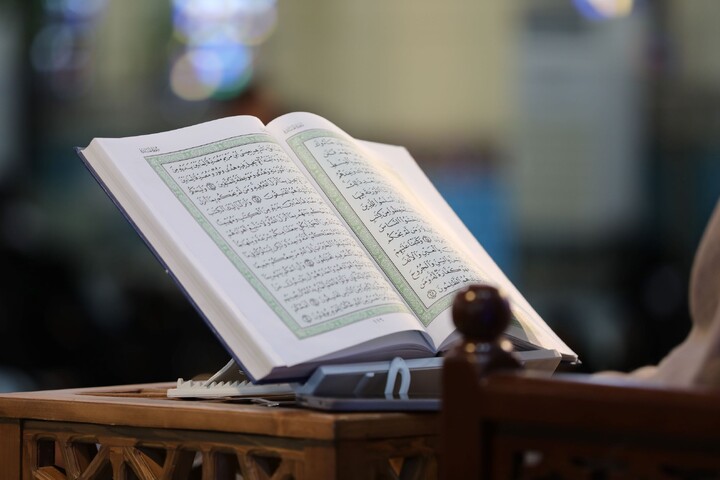 تصاویر/ آیین ترتیل خوانی قرآن کریم در امامزاده سید جعفر(ع) محمد استان یزد