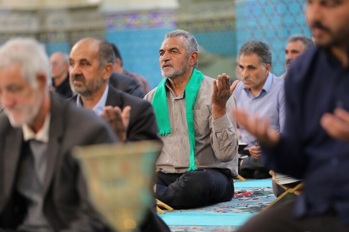 تصاویر/ آیین ترتیل خوانی قرآن کریم در امامزاده سید جعفر(ع) محمد استان یزد