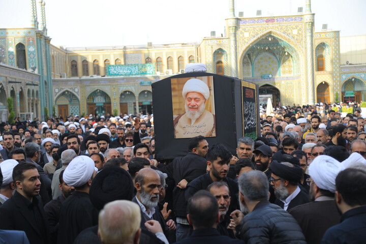 تصاویر / مراسم تشییع پیکر آیت الله حاج شیخ محمدرضا مامقانی