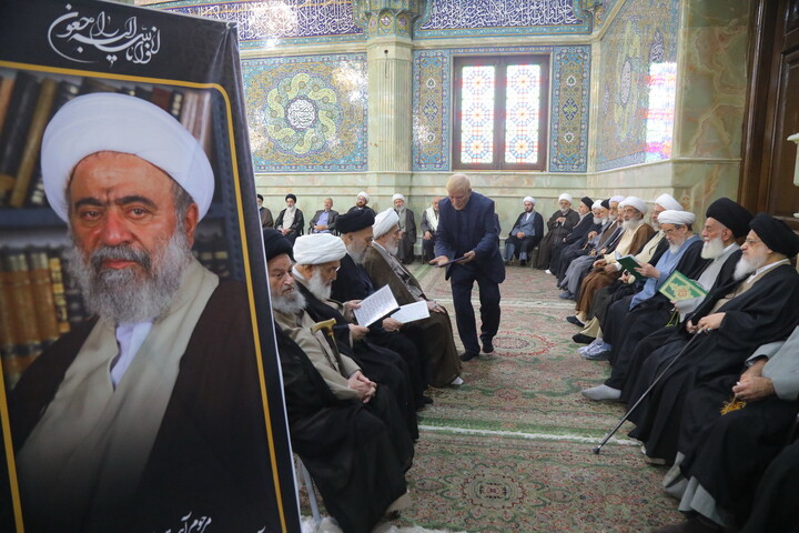 تصاویر / مراسم تشییع پیکر آیت الله حاج شیخ محمدرضا مامقانی