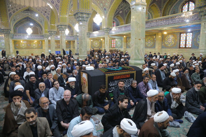 تصاویر / مراسم تشییع پیکر آیت الله حاج شیخ محمدرضا مامقانی