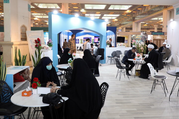 تصاویر/حال و هوای بخش حوزوی سی و سومین نمایشگاه بین المللی قرآن کریم