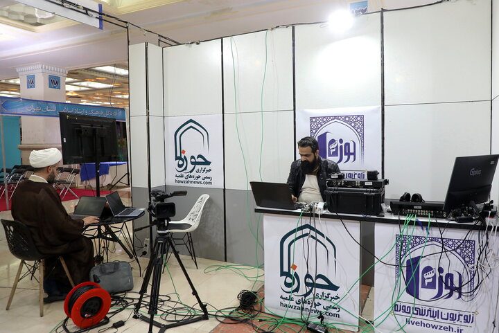 تصاویر/حال و هوای بخش حوزوی سی و سومین نمایشگاه بین المللی قرآن کریم