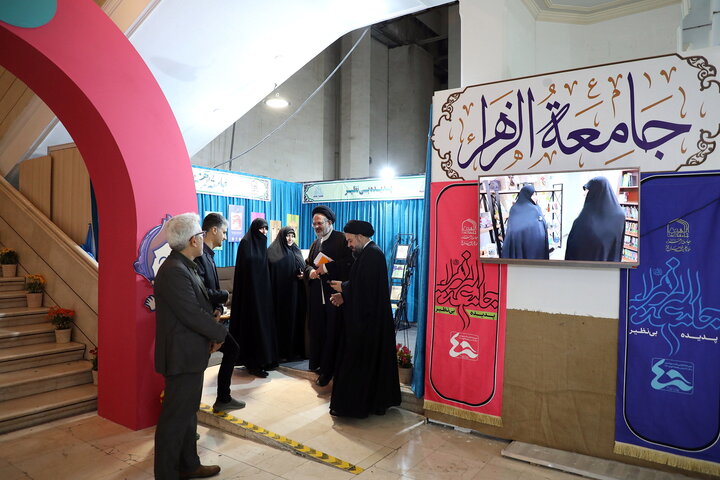 تصاویر/حال و هوای بخش حوزوی سی و سومین نمایشگاه بین المللی قرآن کریم