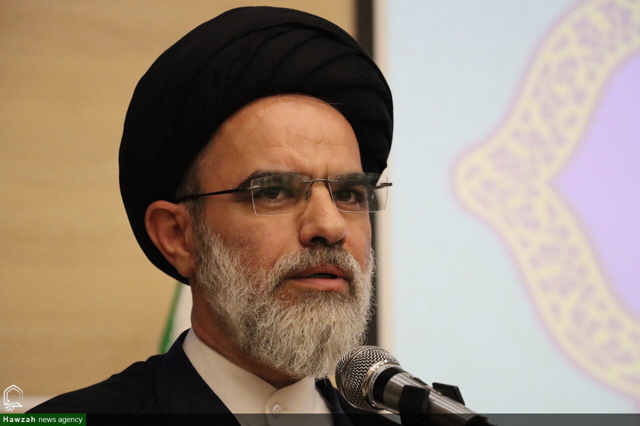 زندگی با آیه‌ها؛ تلاش برای تبدیل قرآن از کتابت تا رفتار