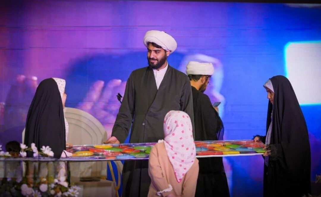 زندگی با آیه‌ها؛ غرفه‌ای پرمخاطب با رویکرد خانواده‌محور در نمایشگاه قرآن