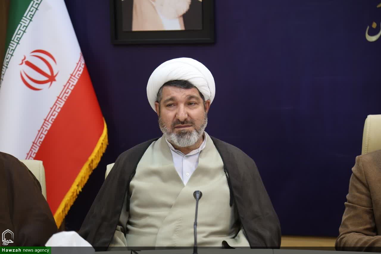دبیران نماز، مجریان میدانی امر به معروف در ادارات هستند