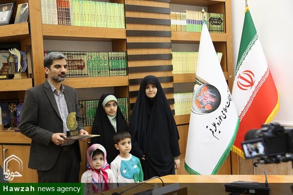 آیین اختتامیه طرح تعالی خانواده کارکنان دفتر تبلیغات با محوریت نهج البلاغه