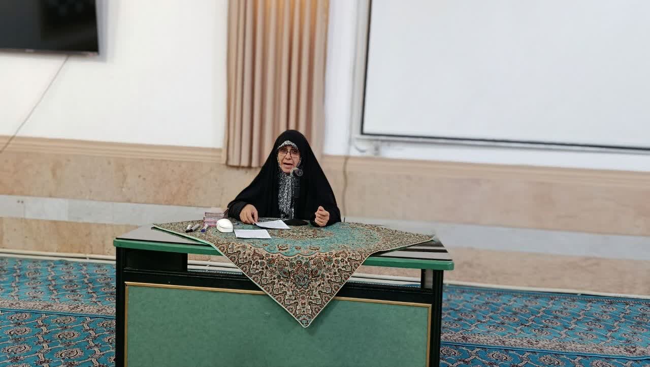 نشست فرهنگی مدرسه علمیه حضرت زینب (سلام‌الله‌علیها) کرمان