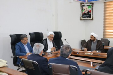 اقامه نماز فراتر از یک عمل فردی است/ مسئولان منتظر بخشنامه نباشند