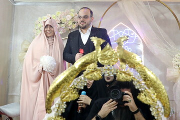 تصاویر/ آغاز زندگی مشترک با عطر کلام وحی