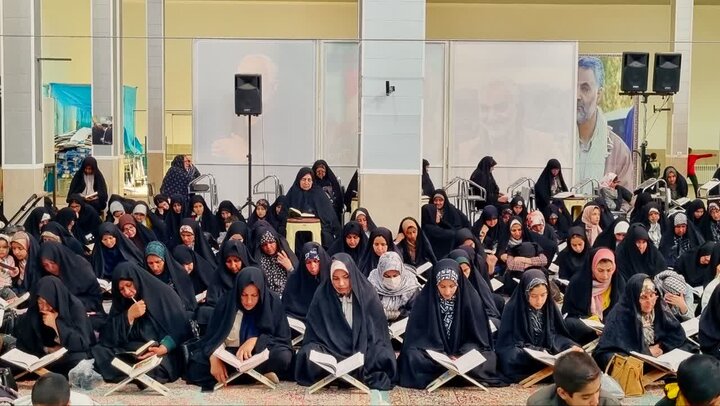 تصاویر/ محفل جزءخوانی قرآن کریم در شهر رابر