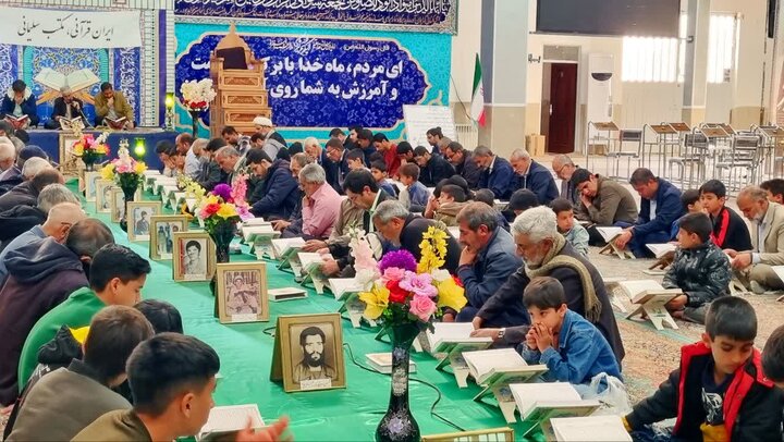 تصاویر/ محفل جزءخوانی قرآن کریم در شهر رابر