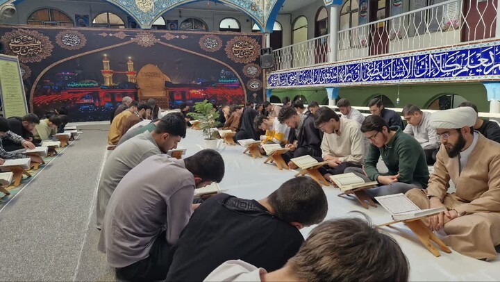 جز خوانی قرآن کریم در مدرسه امام محمد باقر(ع) پارس آباد