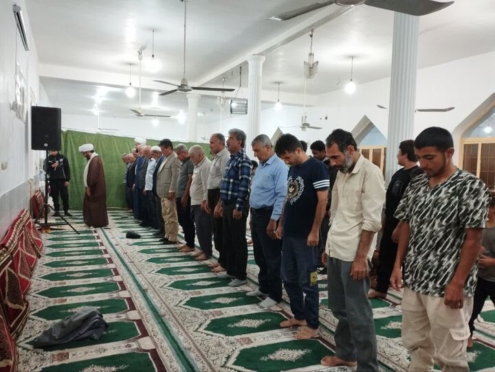 تصاویر/ حضور امام جمعه سعدآباد در میان نمازگزاران روستای تلسرکوب