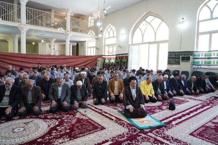 تصاویر/برگزاری محفل قرآنی زندگی با آیه‌ها در خرم آباد