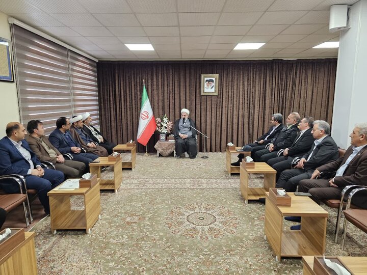 تصاویر/دیدار مدیرکل و معاونین اداره‌کل منابع طبیعی کردستان با حجت‌الاسلام والمسلمین پورذهبی