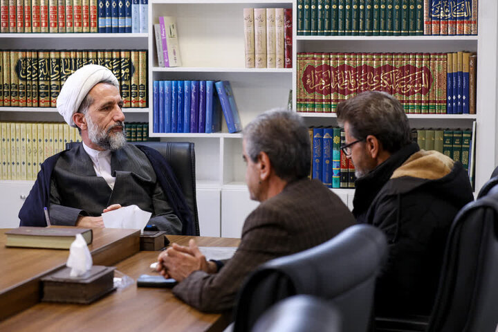 تصاویر / دیدار مردمی نماینده ولی فقیه در استان وامام جمعه قزوین با اقشار مختلف قزوین