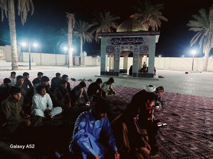 برگزاری محفل شبی با شهدا در حوزه علمیه پیامبر اعظم (ص)