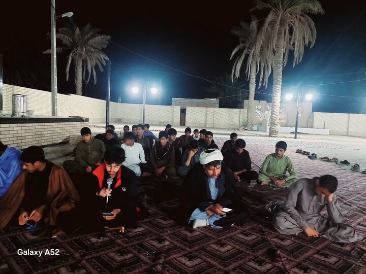 برگزاری محفل شبی با شهدا در حوزه علمیه پیامبر اعظم (ص)