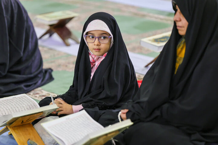 تصاویر / ترتیب خوانی قرآن در مصلای امام خمینی(ره) تبریز