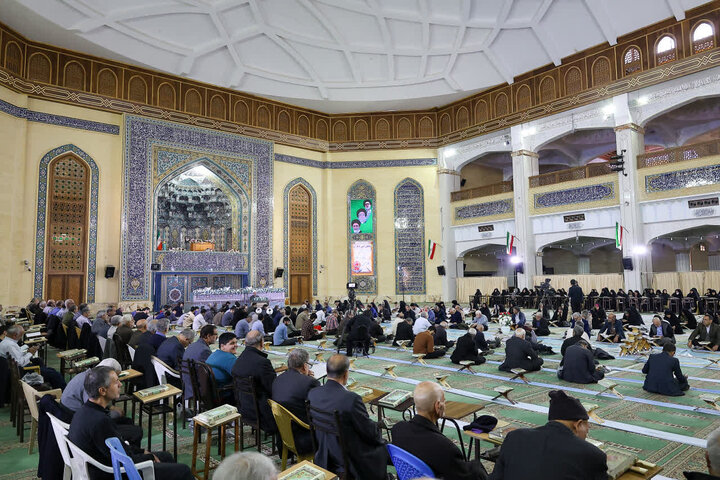 تصاویر / ترتیب خوانی قرآن در مصلای امام خمینی(ره) تبریز