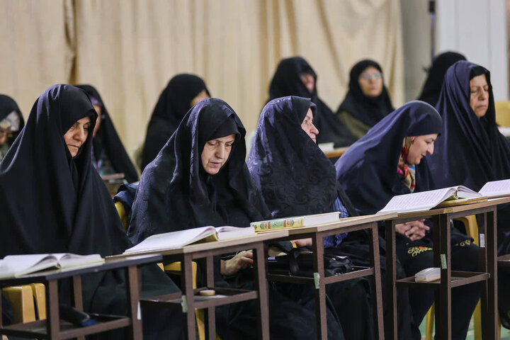 تصاویر / ترتیب خوانی قرآن در مصلای امام خمینی(ره) تبریز