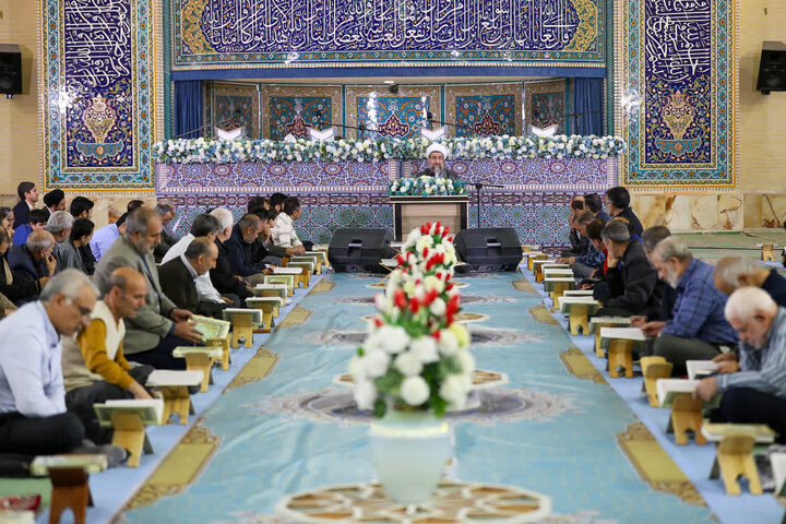 تصاویر / ترتیب خوانی قرآن در مصلای امام خمینی(ره) تبریز