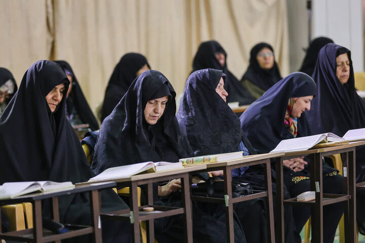 تصاویر / ترتیب خوانی قرآن در مصلای امام خمینی(ره) تبریز