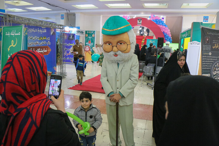 تصاویر/ حال و هوای پنجمین روز از نمایشگاه بین‌المللی قرآن کریم