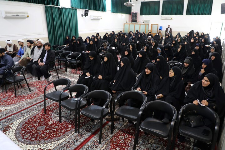 تصاویر/ جلسه هم اندیشی ماهیانه مبلغین و مبلغات امین شهرستان یزد برگزار شد