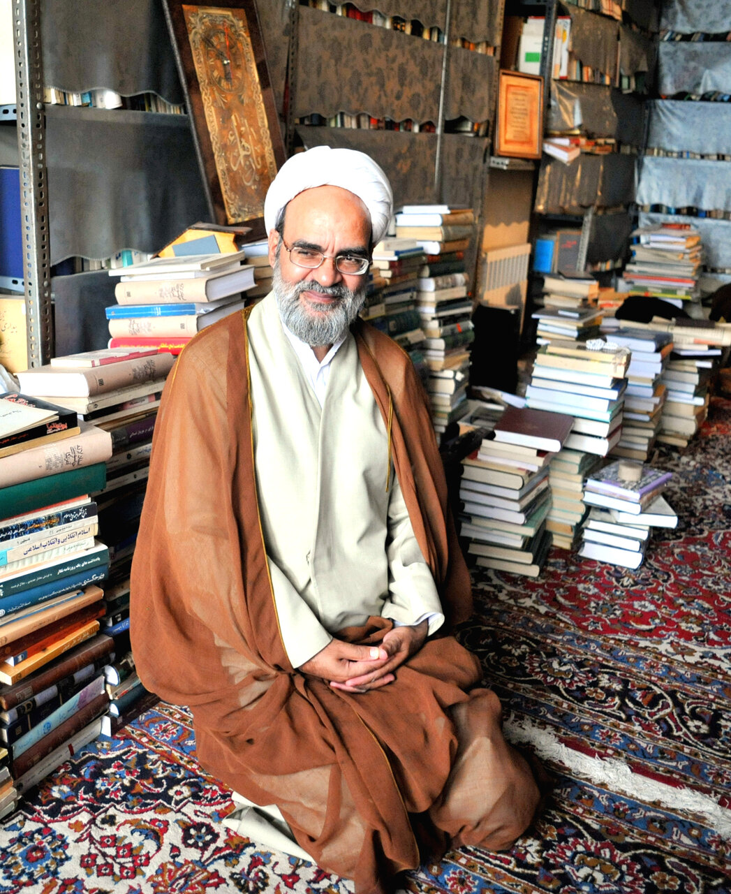 فراموششدگانِ تاریخ؛ مصاحبه استاد علی ابوالحسنی (منذر) با آیت الله حاج سیدعباس کاشانی (ره)