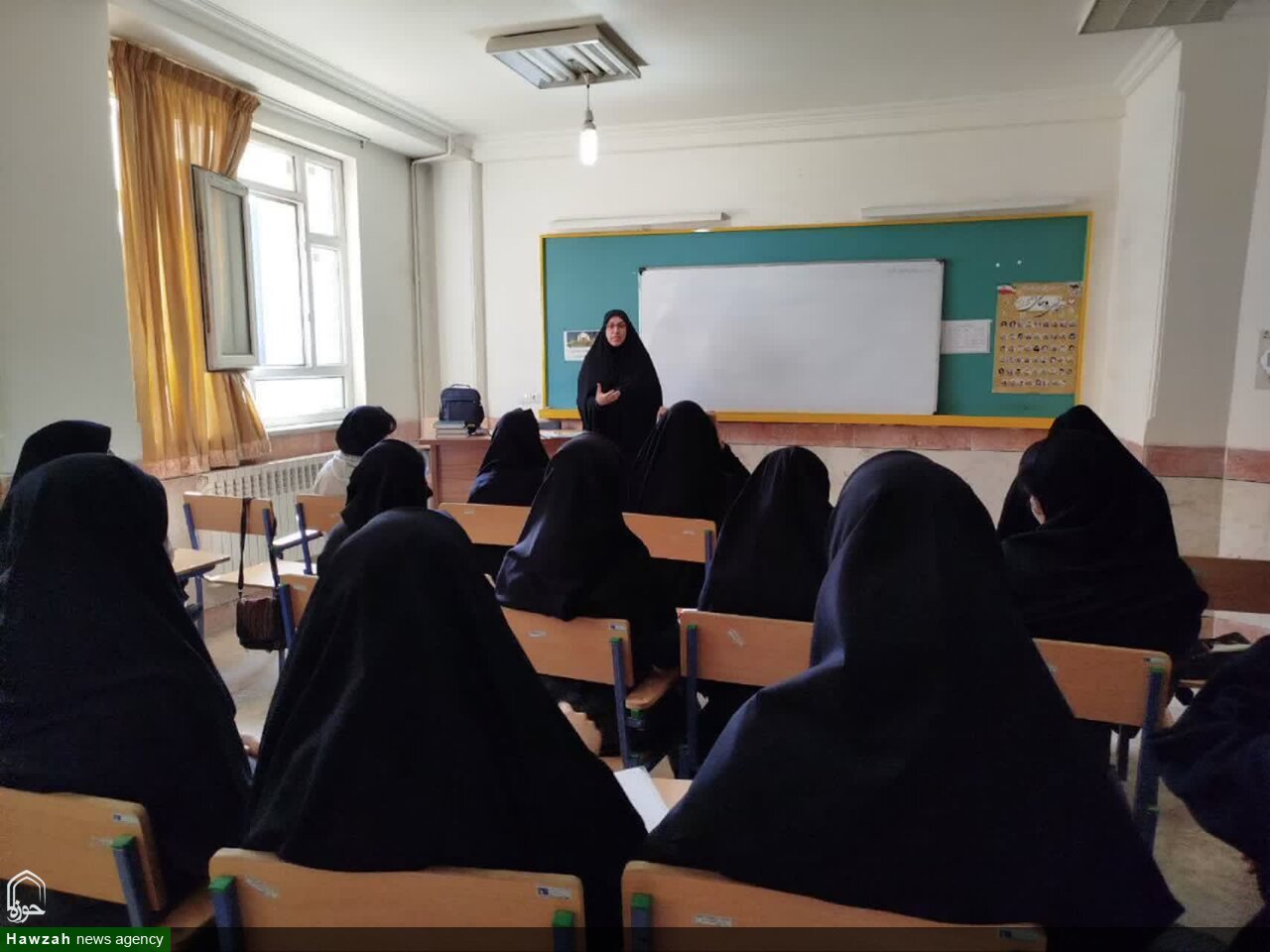 بازدید دانش آموزان خرم آبادی از مدرسه علمیه معصومیه خرم آباد