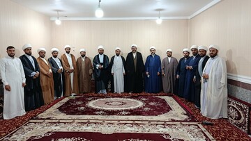 معلمان حوزوی، پیشگامان عرصه تبلیغ نوین و مؤثر هستند