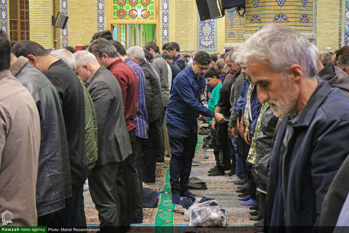 مائدة الإفطار في مسجد جمكران المقدّس خلال شهر رمضان المبارك