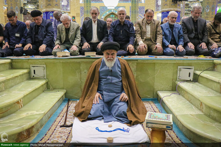 مائدة الإفطار في مسجد جمكران المقدّس خلال شهر رمضان المبارك