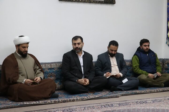 تصاویر/ دورهمی صمیمی جمع منتخب کانون‌های فرهنگی‌تبلیغی استان با مدیر اداره کل تبلیغات اسلامی استان گیلان